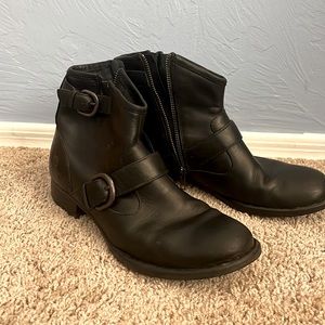 Born Regis Moto Boots, black